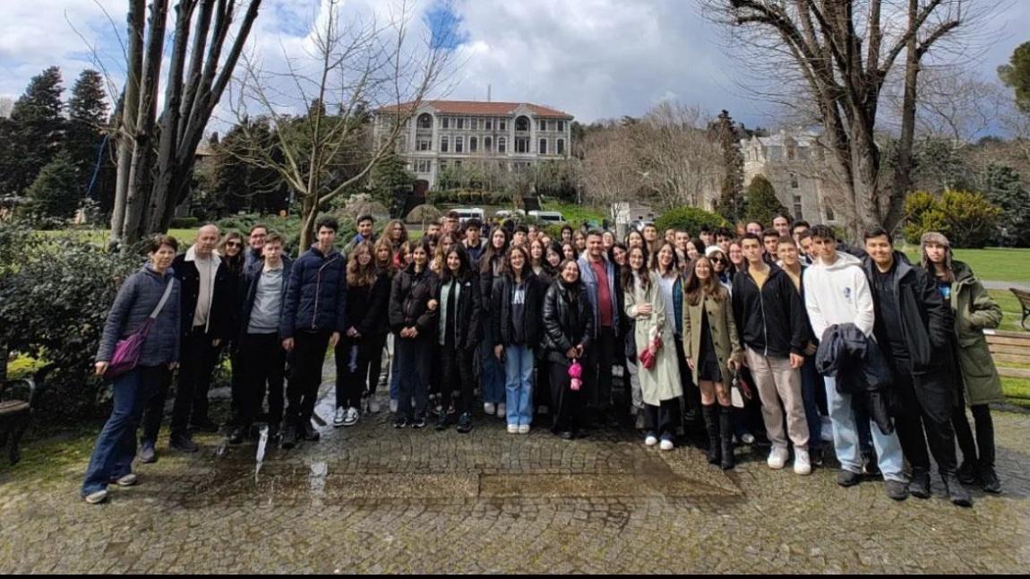 11.ve 12.Sınıf Öğrencilerimiz İstanbul'daki Üniversiteleri Ziyaret Ettiler.